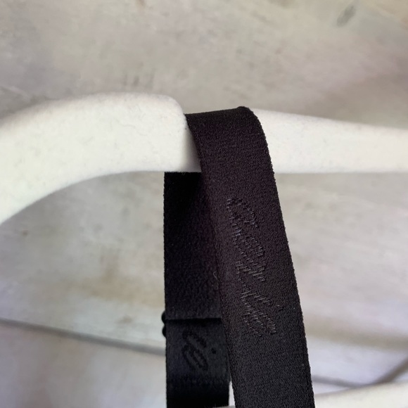 Aerie deep V wireless bra - Picture 10 of 12